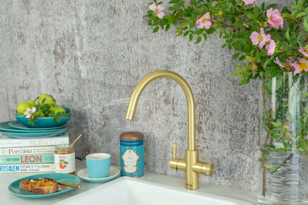 QETTLE Signature Modern Brass Toast & Marmalade (2647) Mid-min qettle signature modern boiling water tap